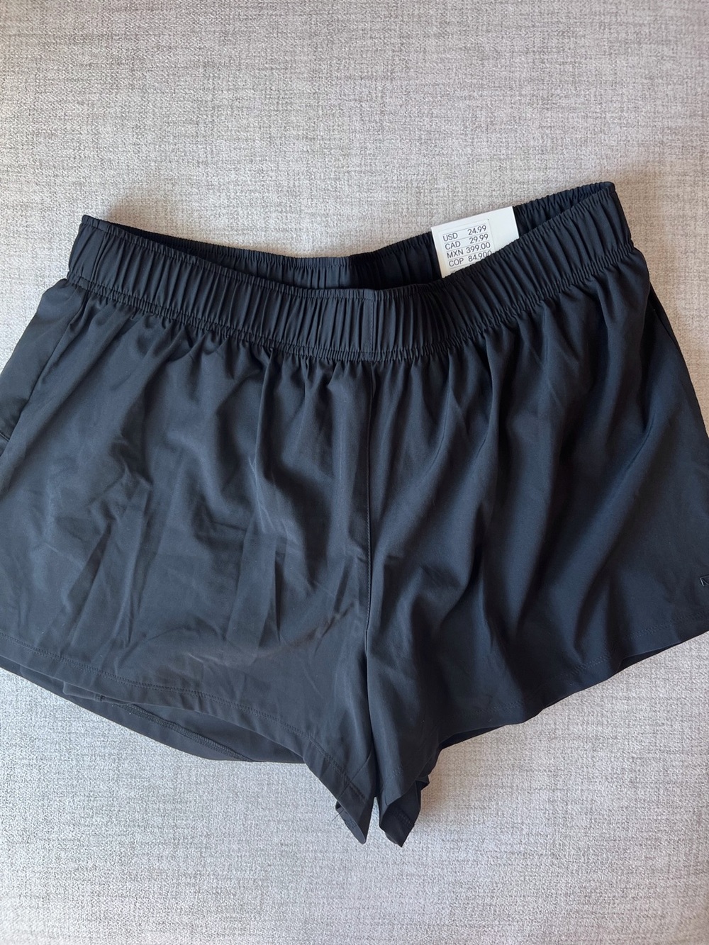 H&M Move Training Shorts